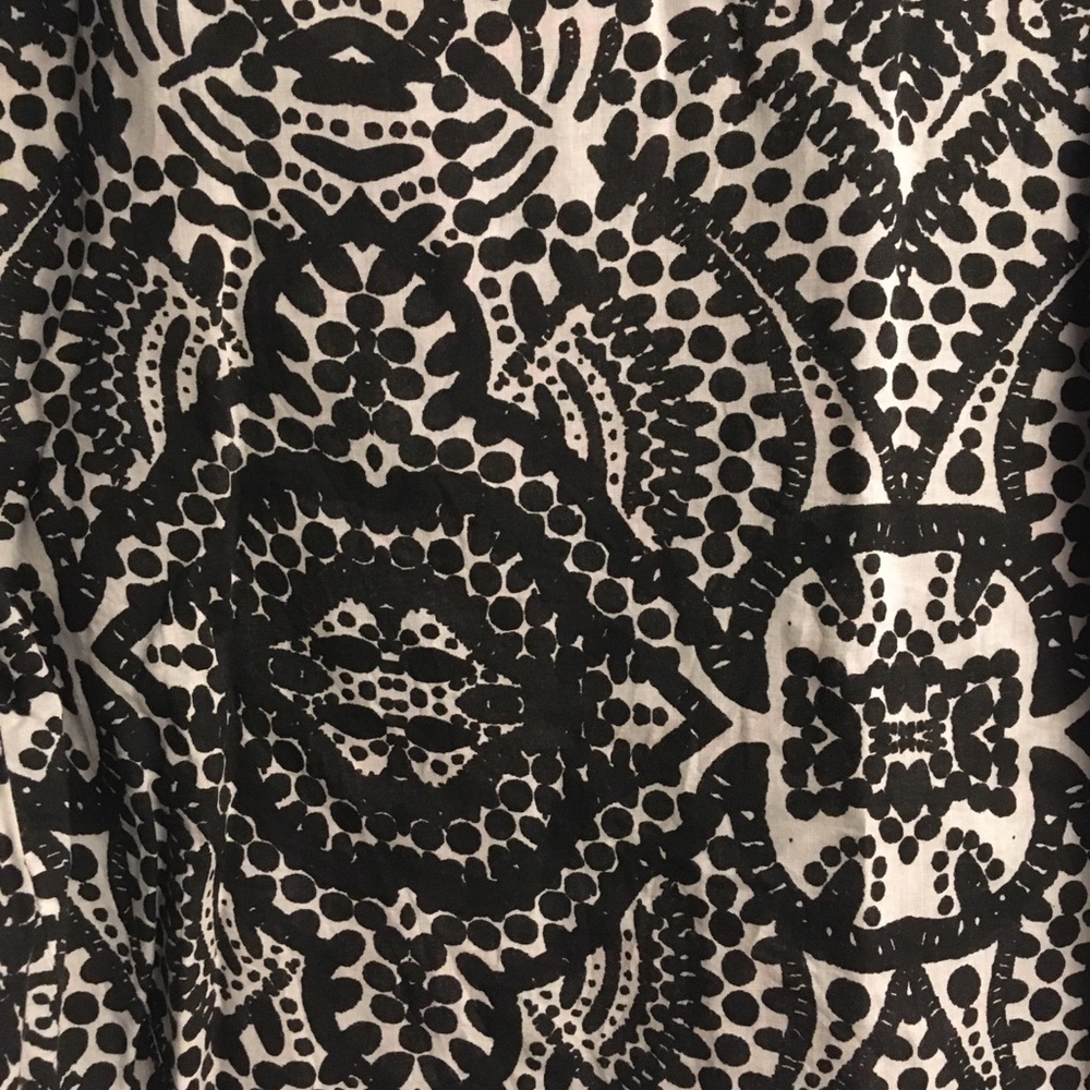 NEW!! Volcom Reversible Top - Picture 7 of 7